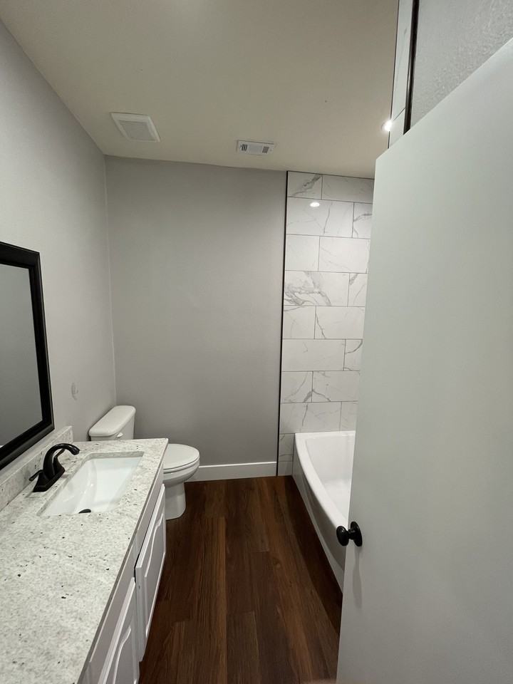 5001 Wagon Wheel Ave #NA - Photo 7 of 9