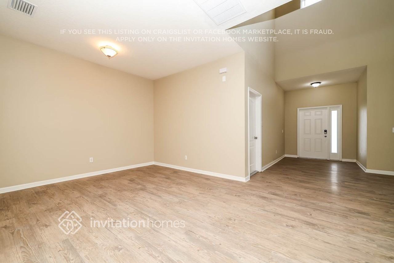 20048 Nob Oak Ave - Photo 4 of 18
