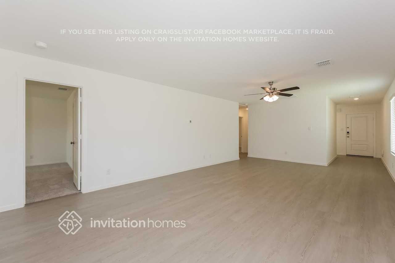 1205 Canyon Wren Dr - Photo 3 of 17