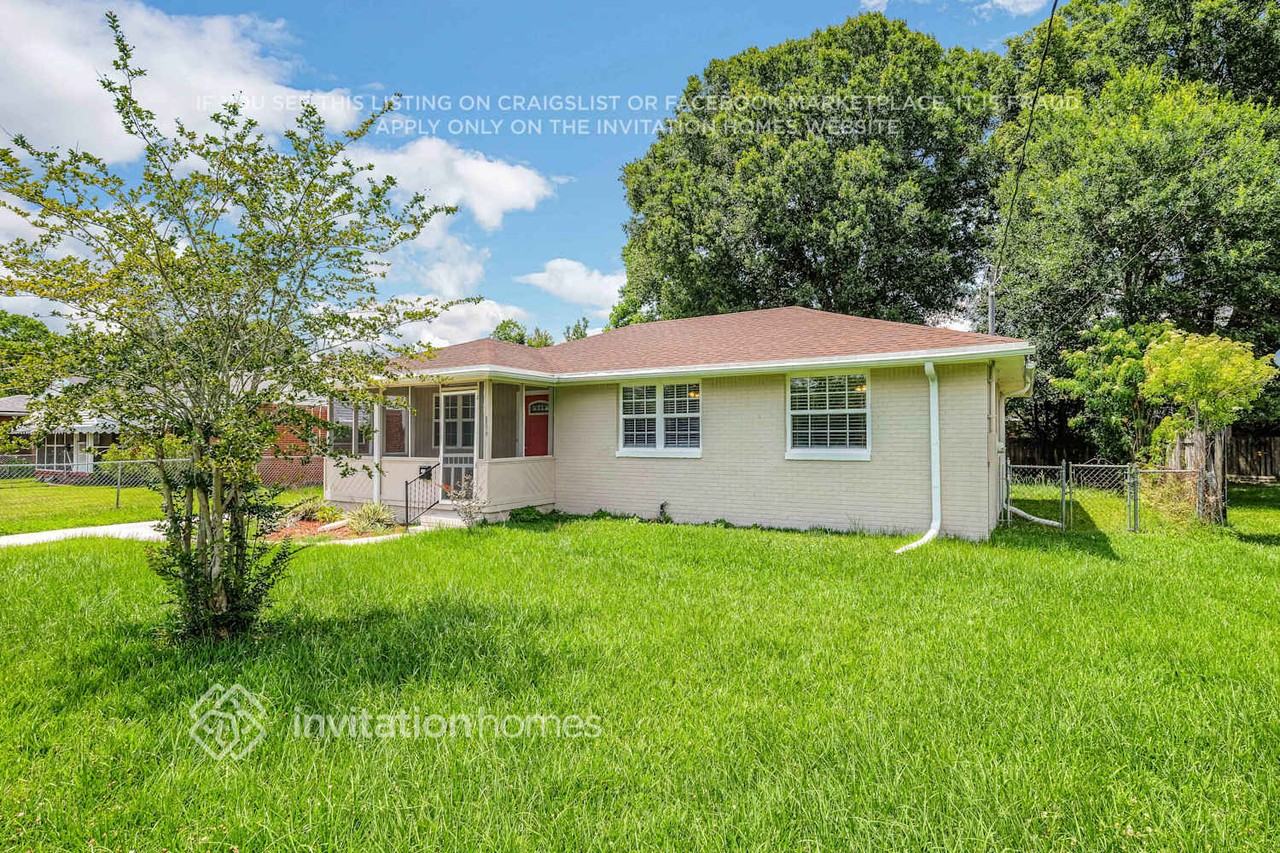 5279 Carder St - Photo 3 of 25