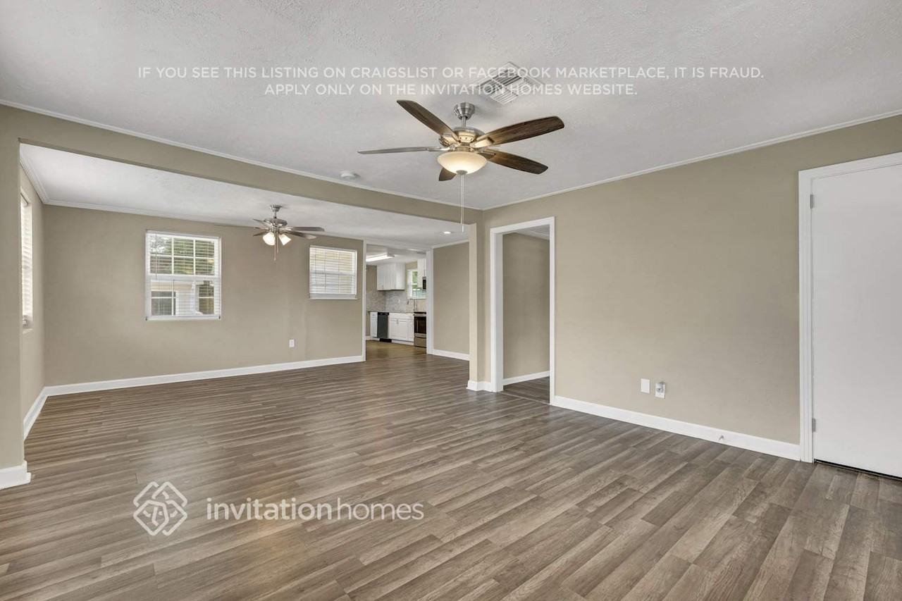 5279 Carder St - Photo 7 of 25