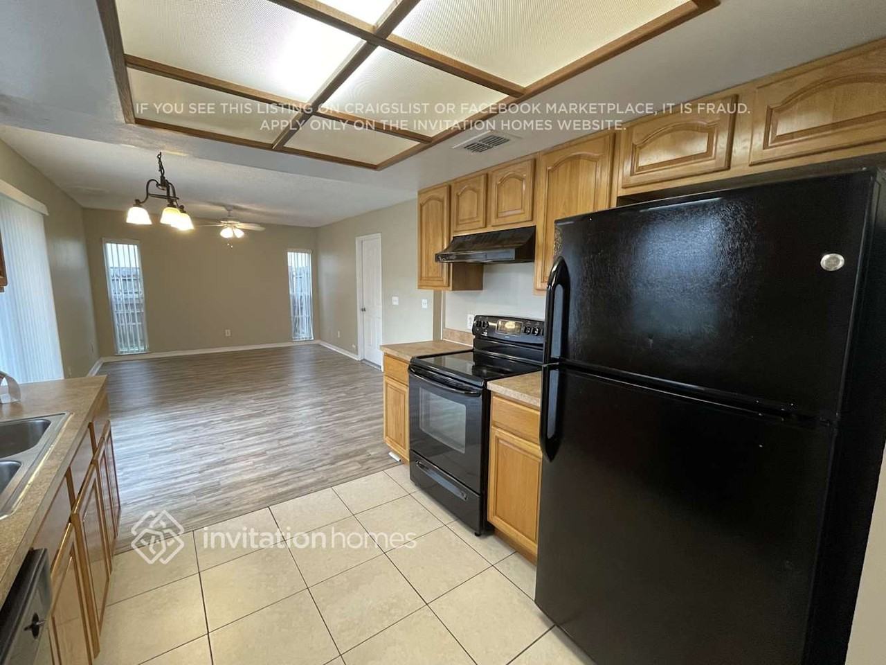 9707 Little Pond Way - Photo 4 of 10