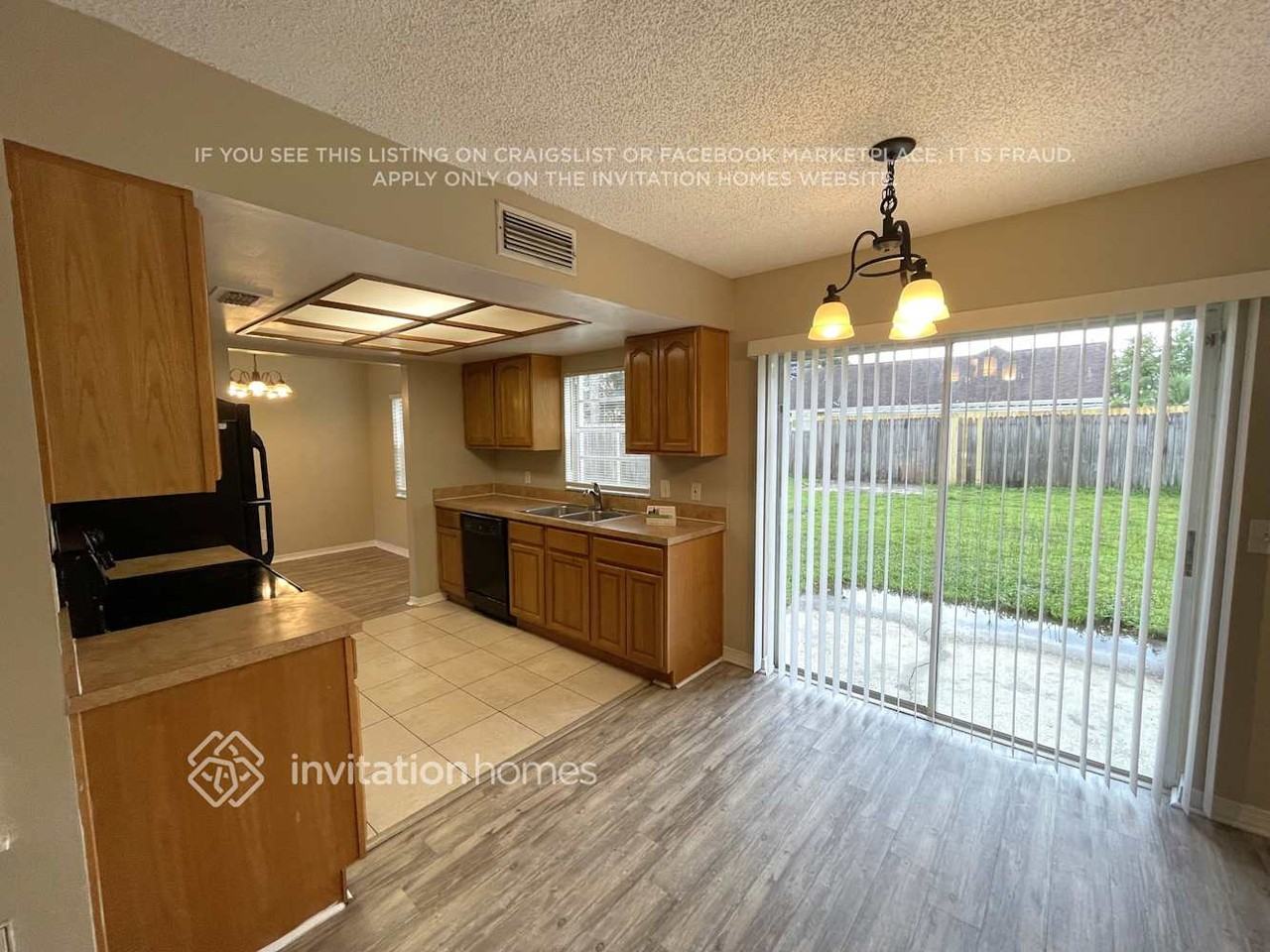 9707 Little Pond Way - Photo 5 of 10