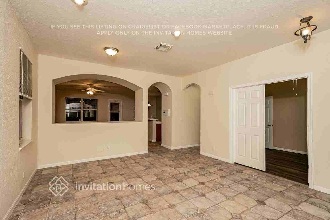 1504 Siena Ln - Photo 6 of 18
