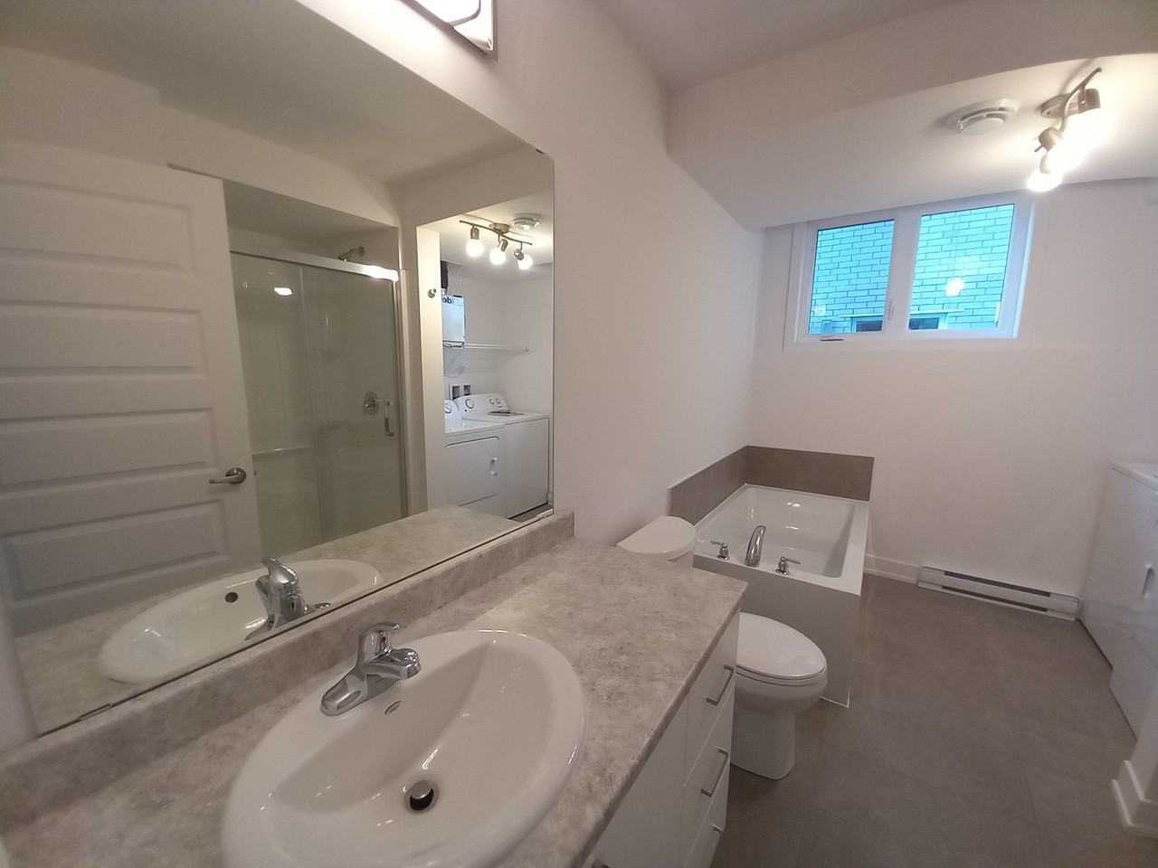 832 Boul Maloney E — photo 2