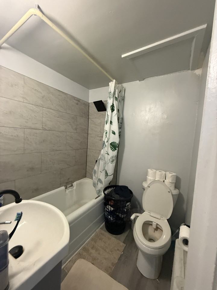 275 Bronson Avenue - Photo 6 of 6