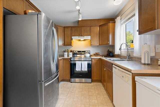46345 Princess Avenue #3 - Photo 3 of 24