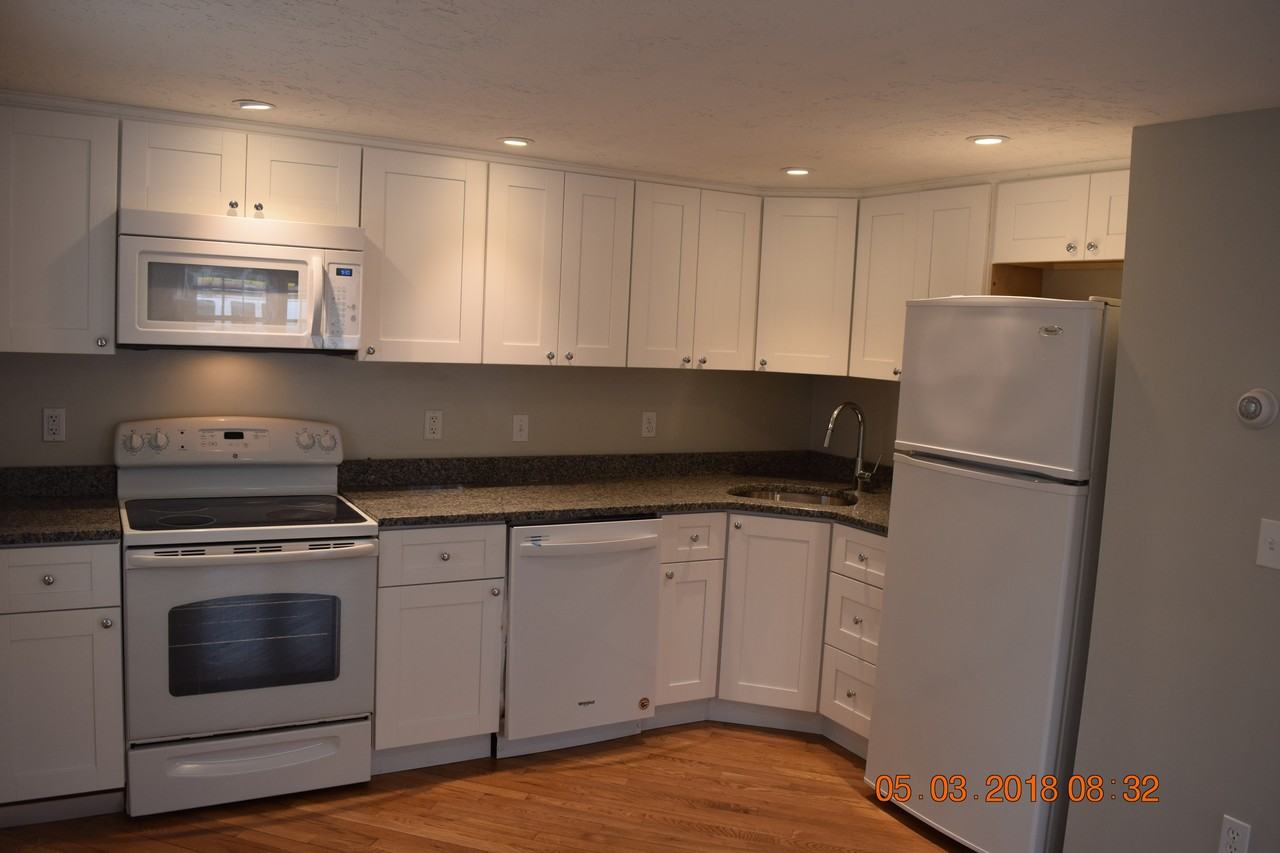 60 Center St #C1 - Photo 2 of 15