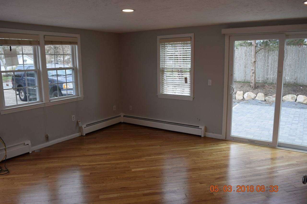 60 Center St #C1 - Photo 3 of 15