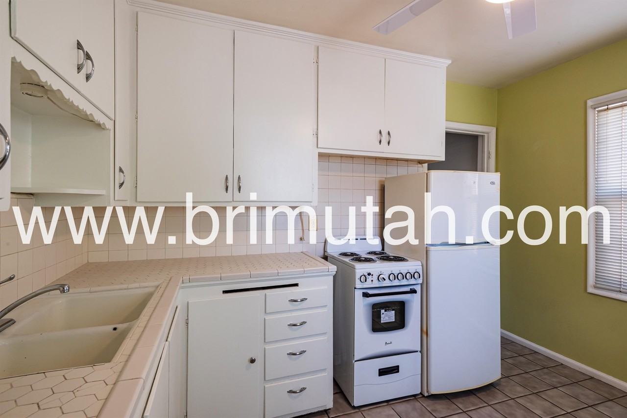 2364 E Redondo Ave #2364 - Photo 5 of 20