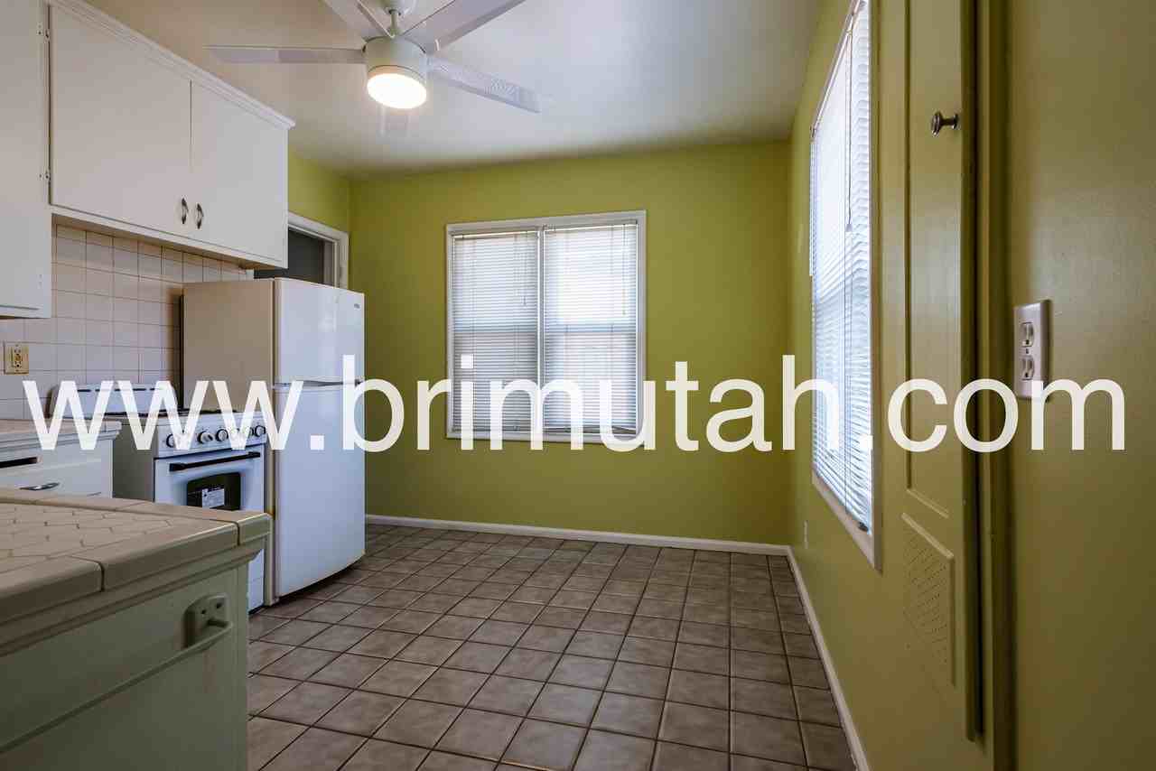 2364 E Redondo Ave #2364 - Photo 7 of 20