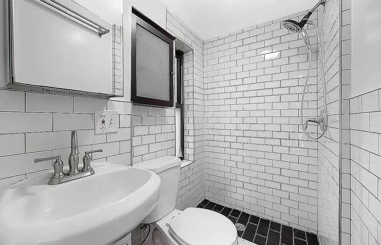 207 Madison St #2 - Photo 5 of 8