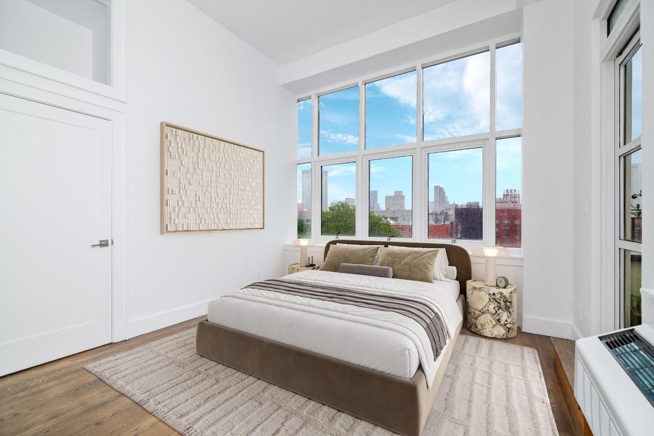 114 Ridge St #PHC - Photo 4 of 10