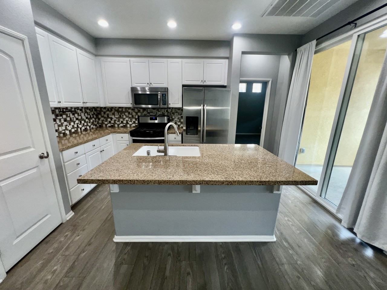 1433 Shearwater StreetUnit 1 #1 - Photo 7 of 32