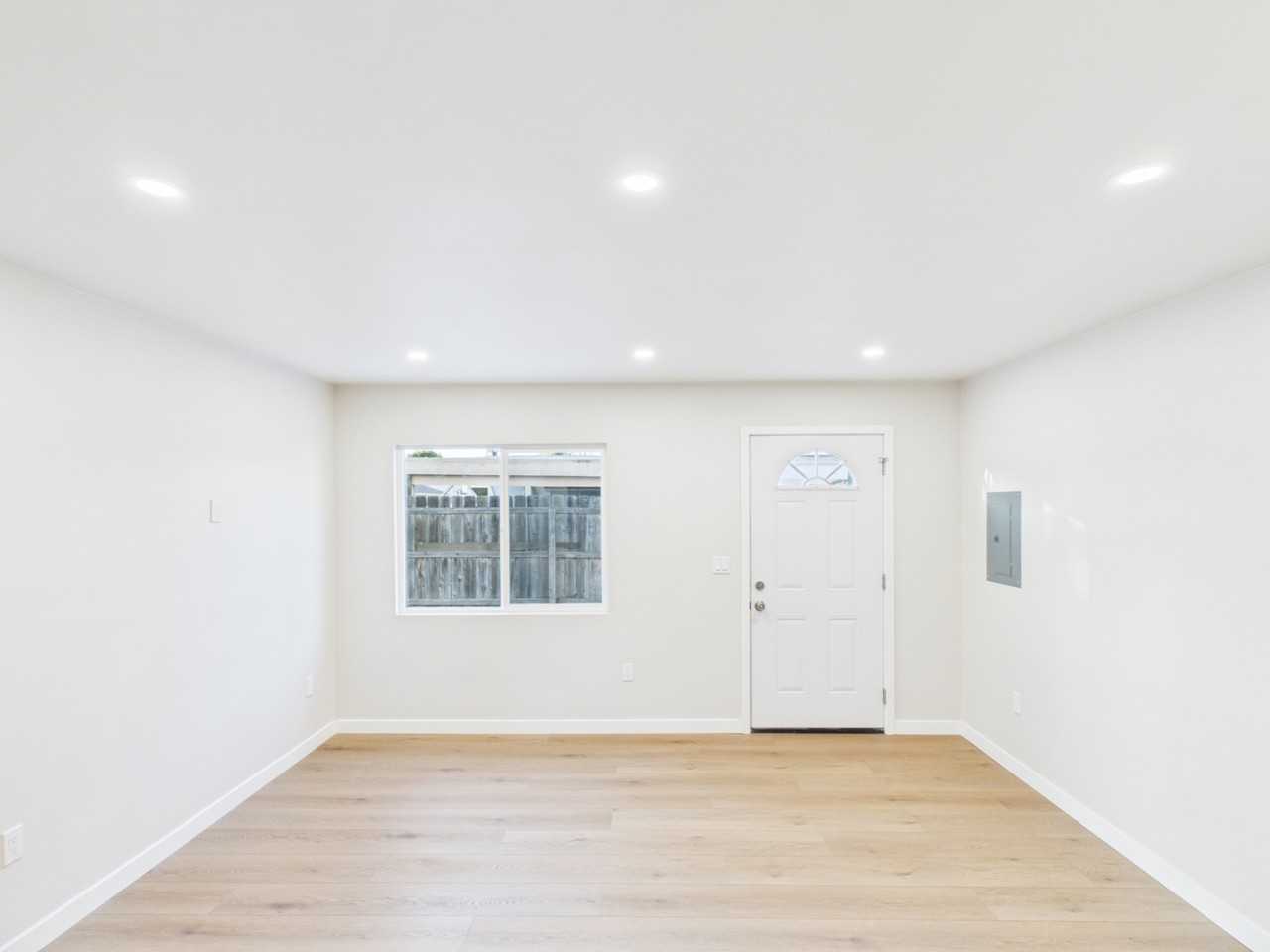 4630 Altadena Ave #4630 - Photo 5 of 10