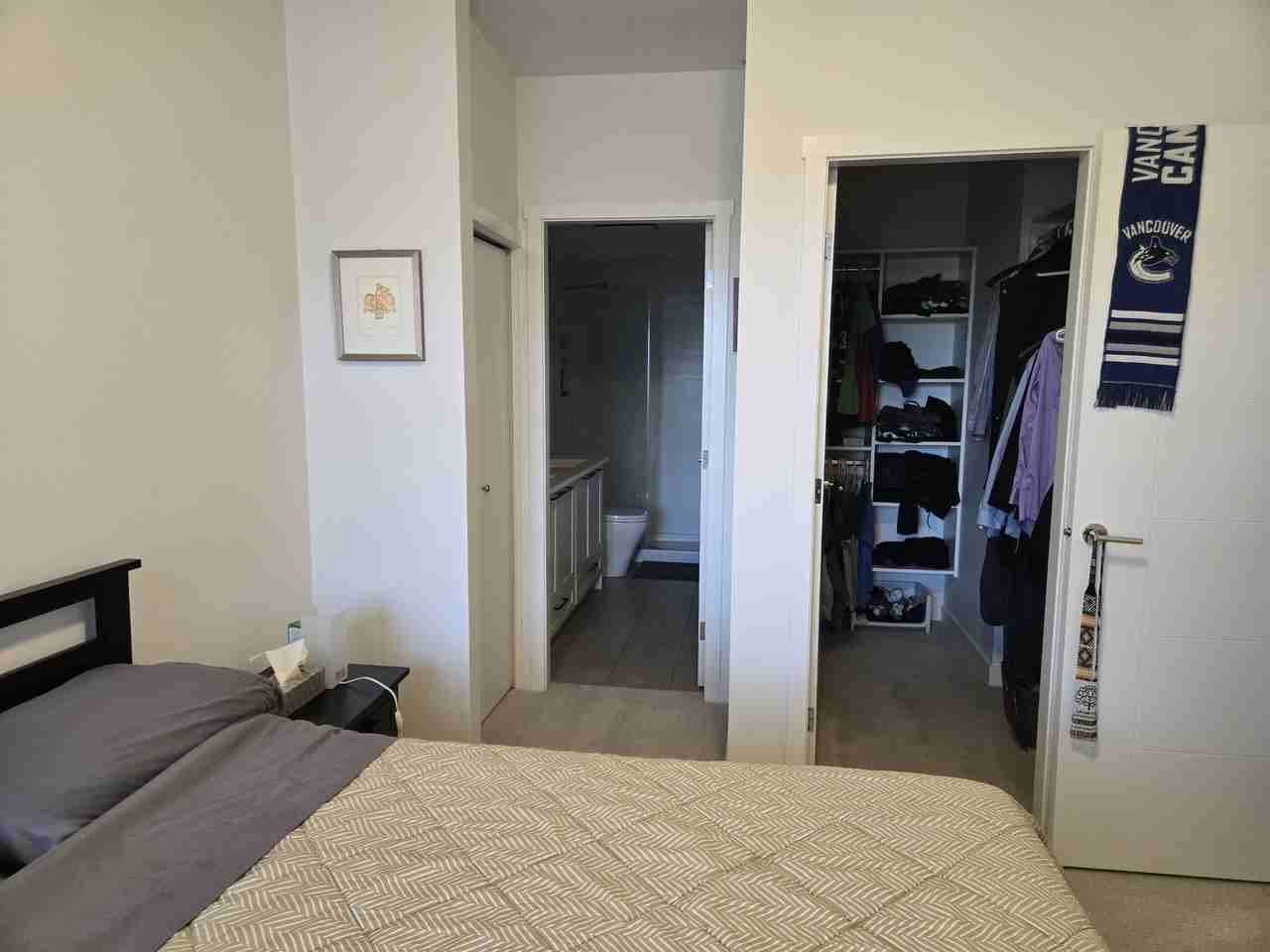 5415 Brydon Cres - Photo 6 of 16