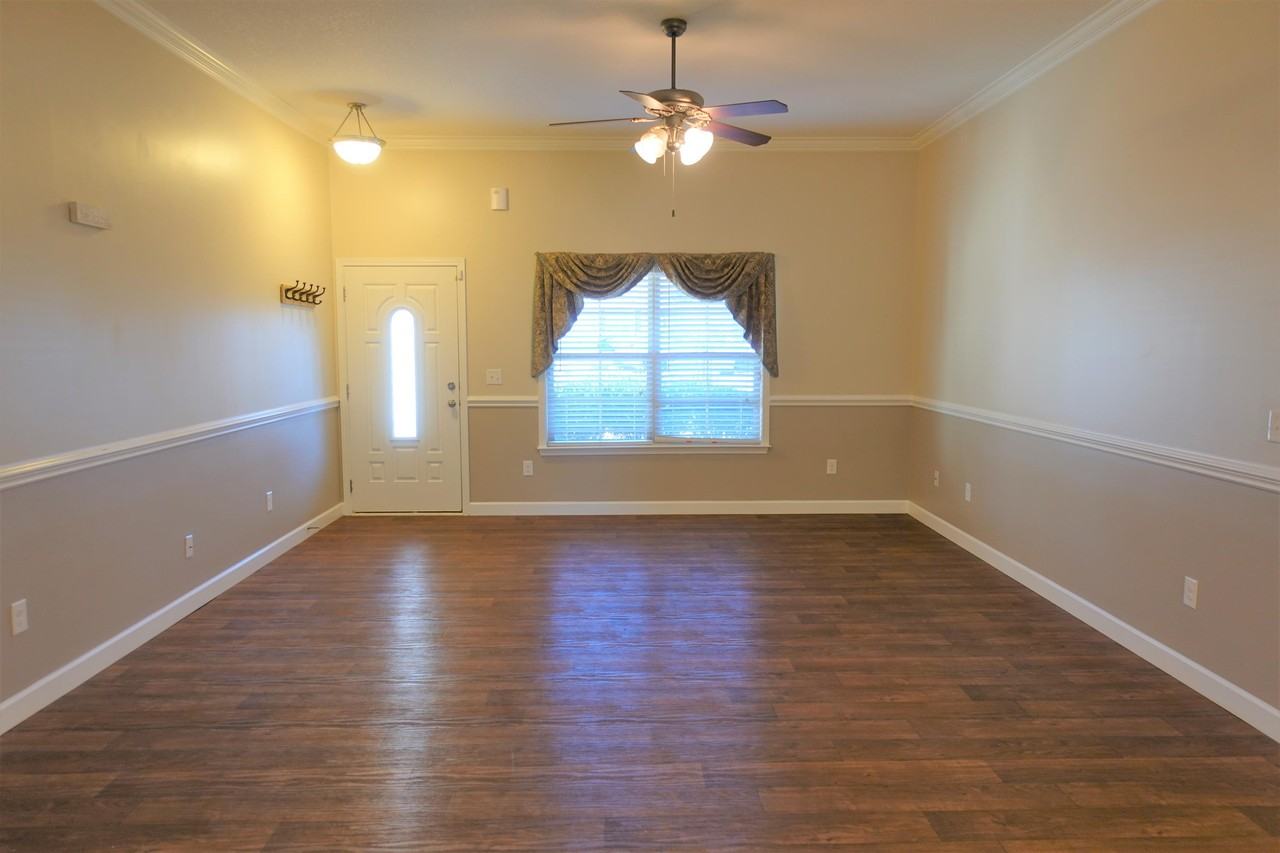 610 Flintrock Dr #01 - Photo 7 of 30