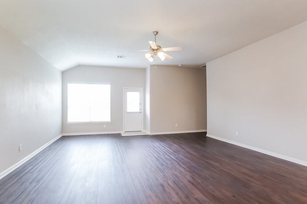 1418 Reno Ridge Ln - Photo 3 of 16
