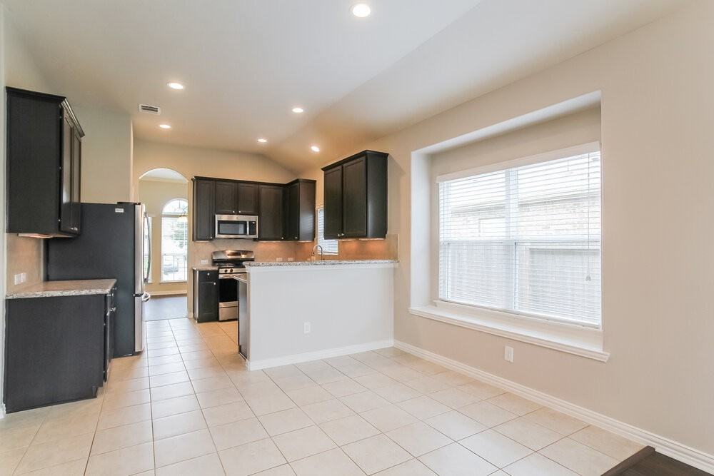 1418 Reno Ridge Ln - Photo 6 of 16
