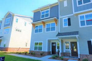 featured image of 313 Pete Hollis Blvd #1
