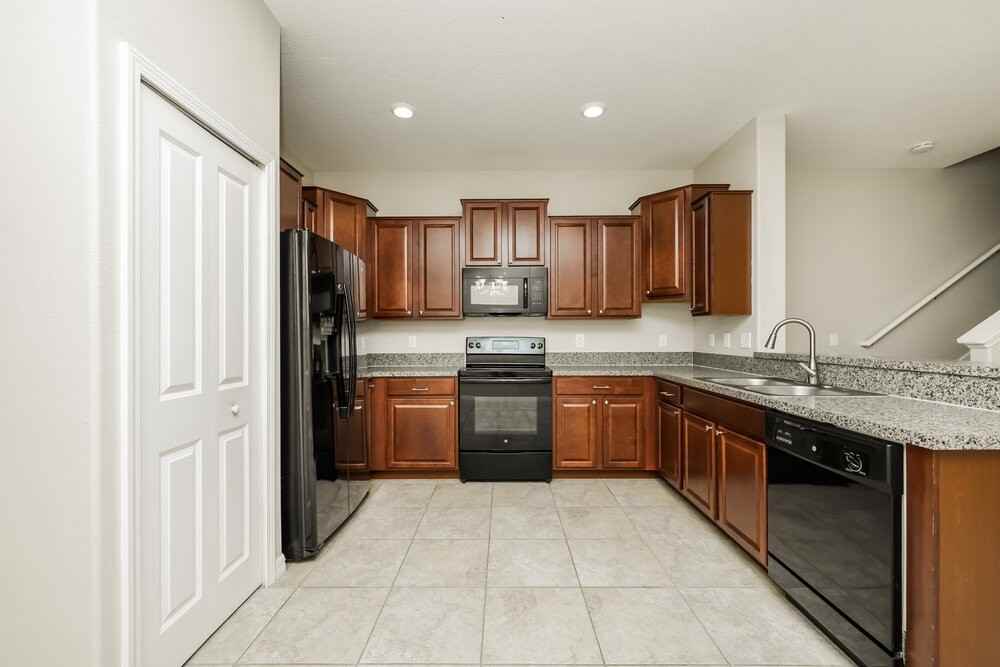 12926 Utopia Gardens Way - Photo 7 of 17