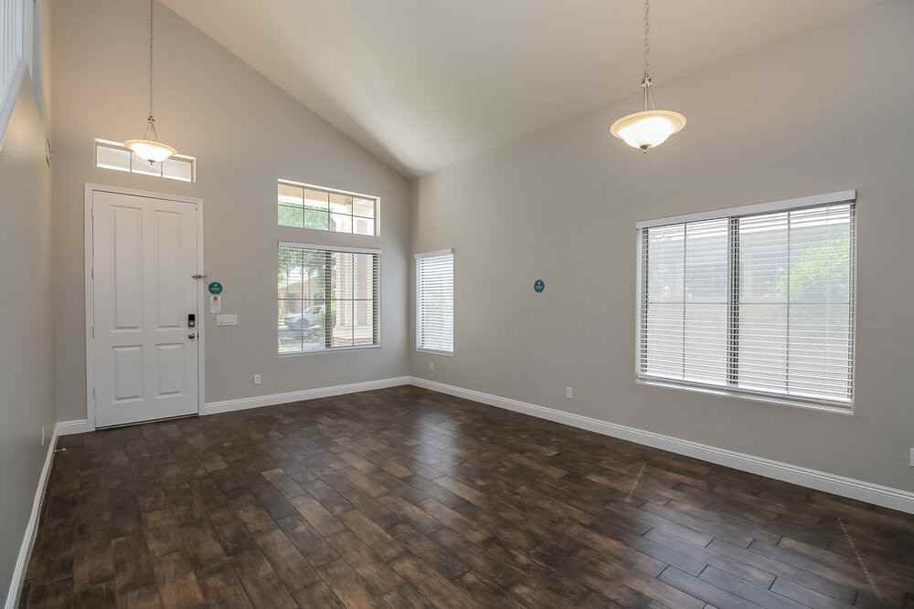 3748 E Linda Ct - Photo 4 of 17