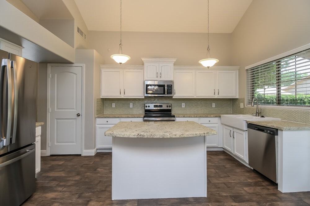 3748 E Linda Ct - Photo 6 of 17