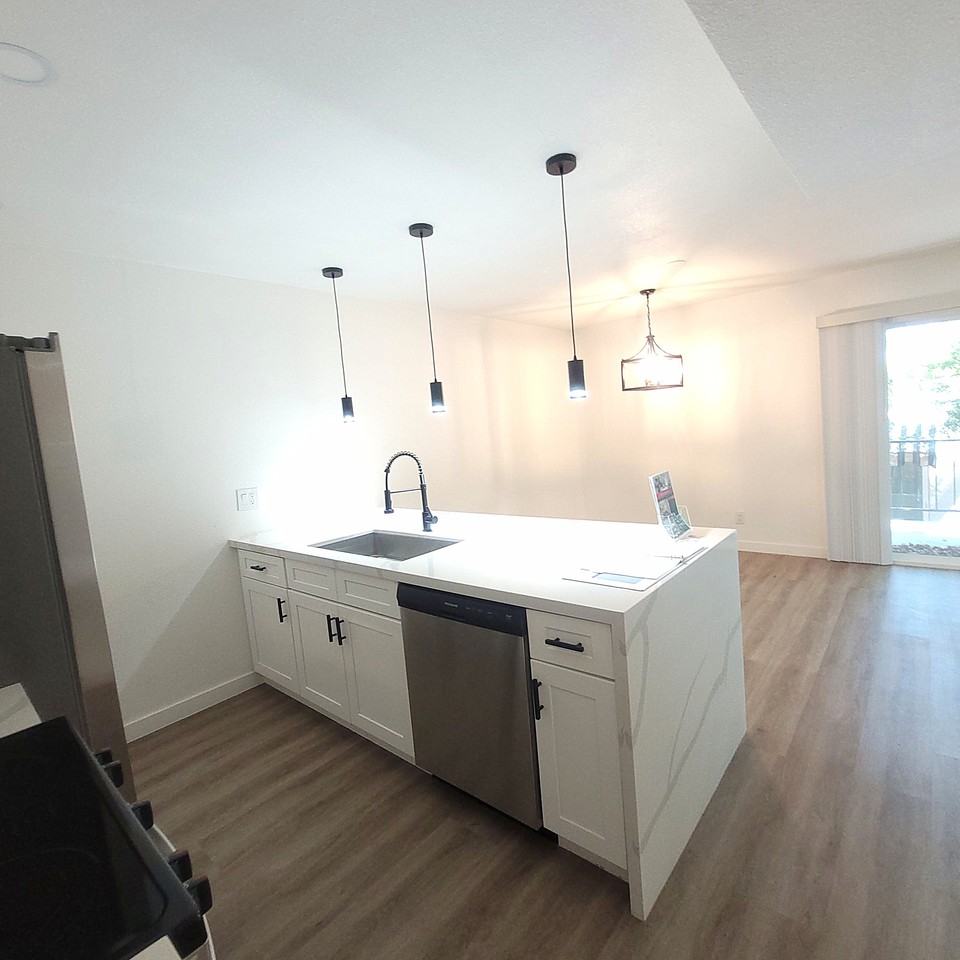 3614 N 44th St #51 - Photo 5 of 16