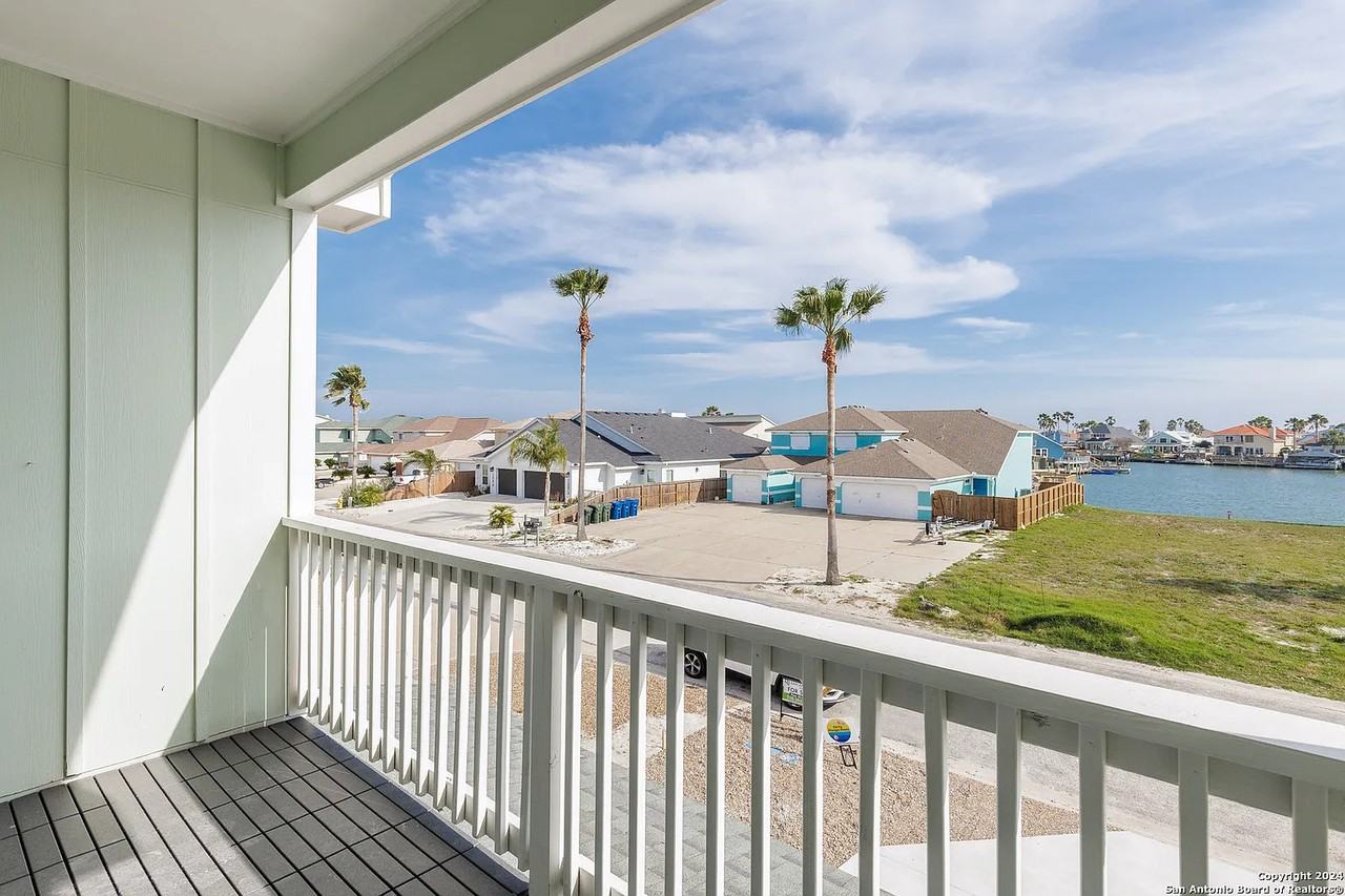 13970 Fortuna Bay Dr #1 - Photo 5 of 44