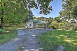 featured image of 875 S Pickens Bridge Rd
