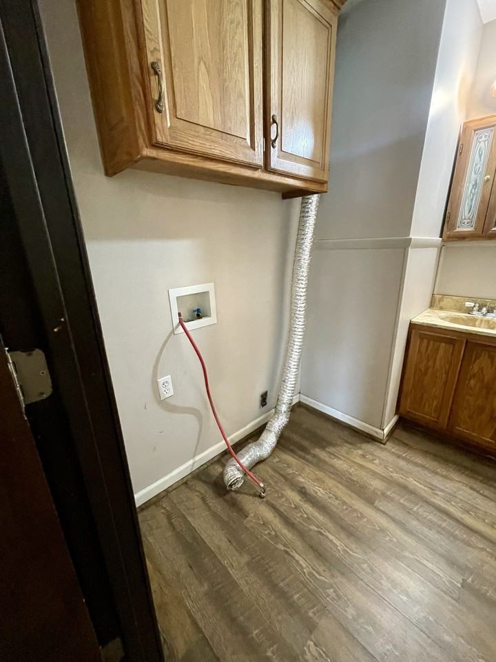 2309 S Norwood Ave #B - Photo 6 of 17