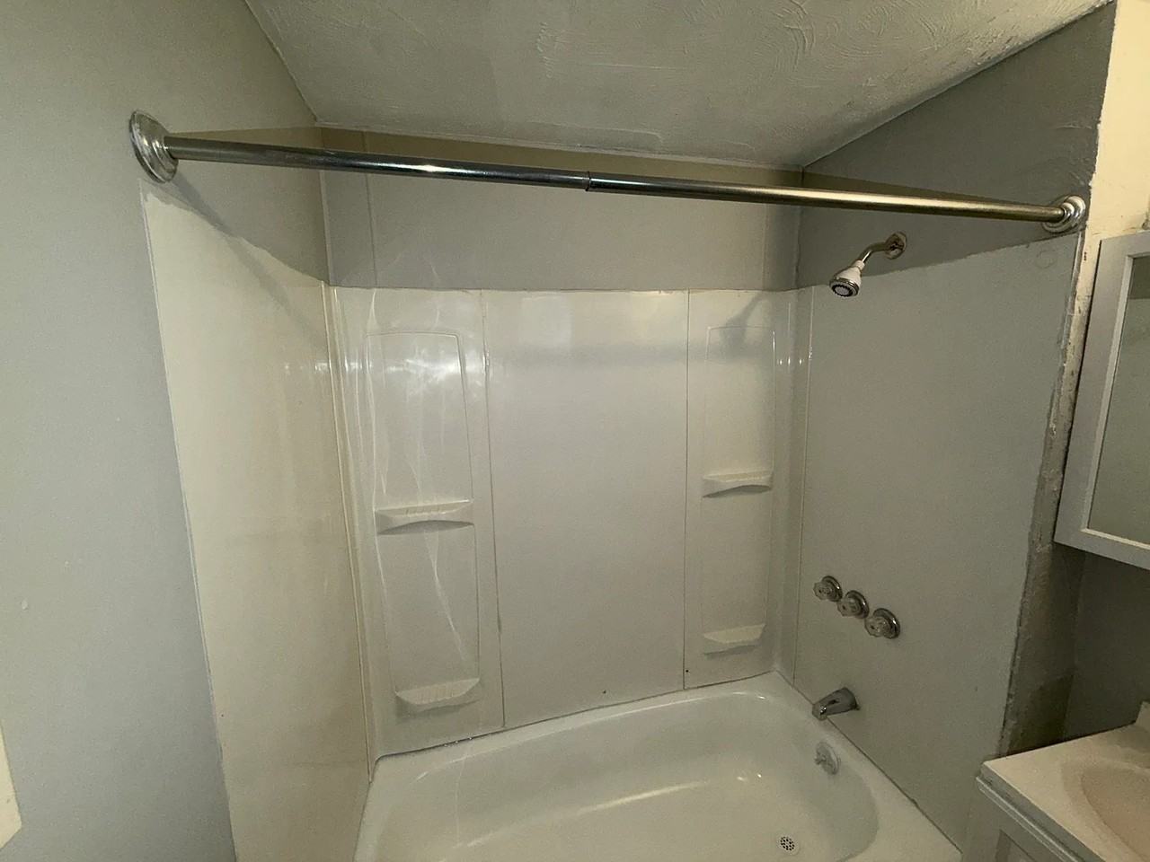477 23rd St #481-23rd - Photo 6 of 8