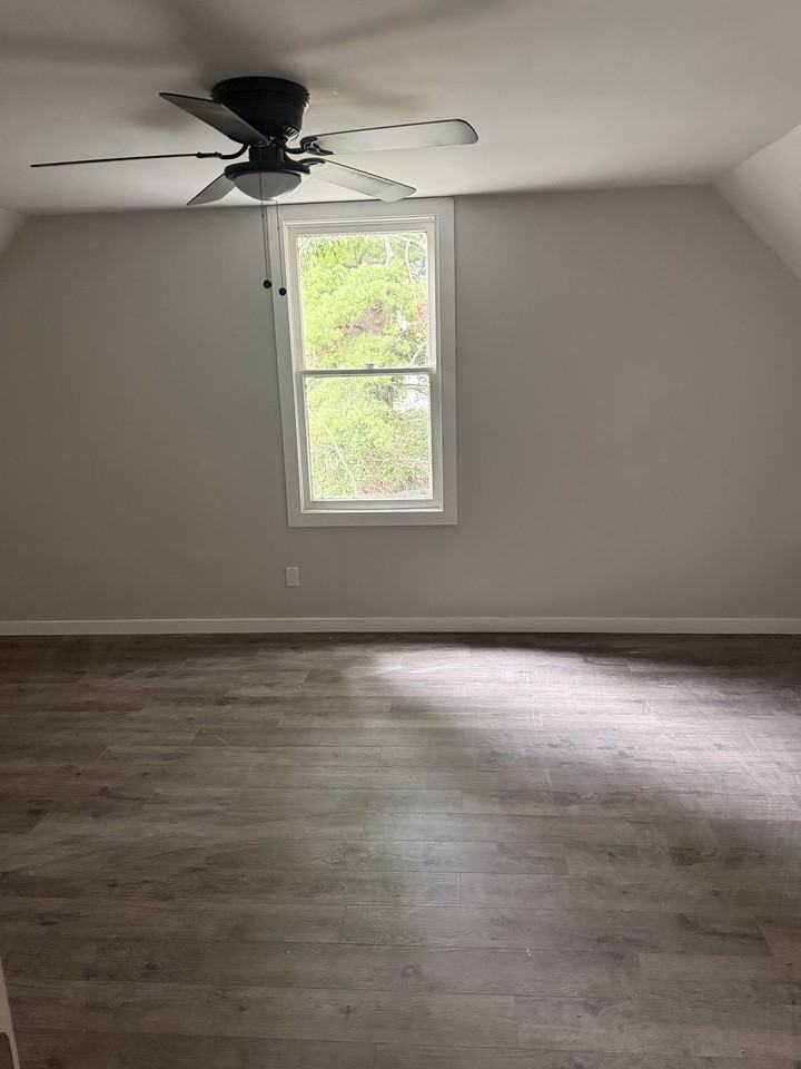 721 E Corrington Ave #1 - Photo 3 of 25