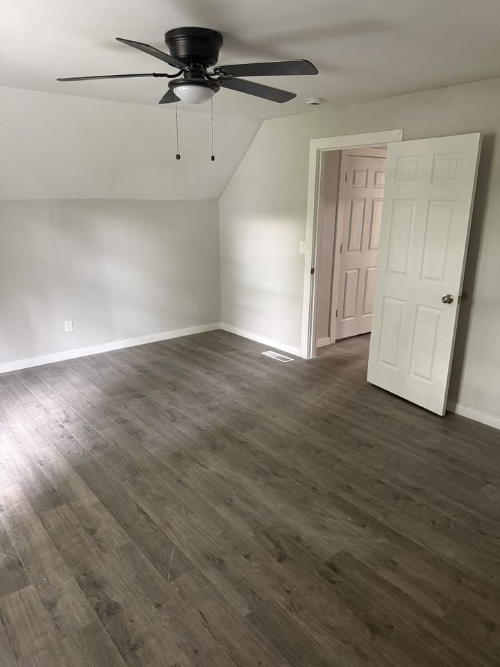 721 E Corrington Ave #1 - Photo 5 of 25