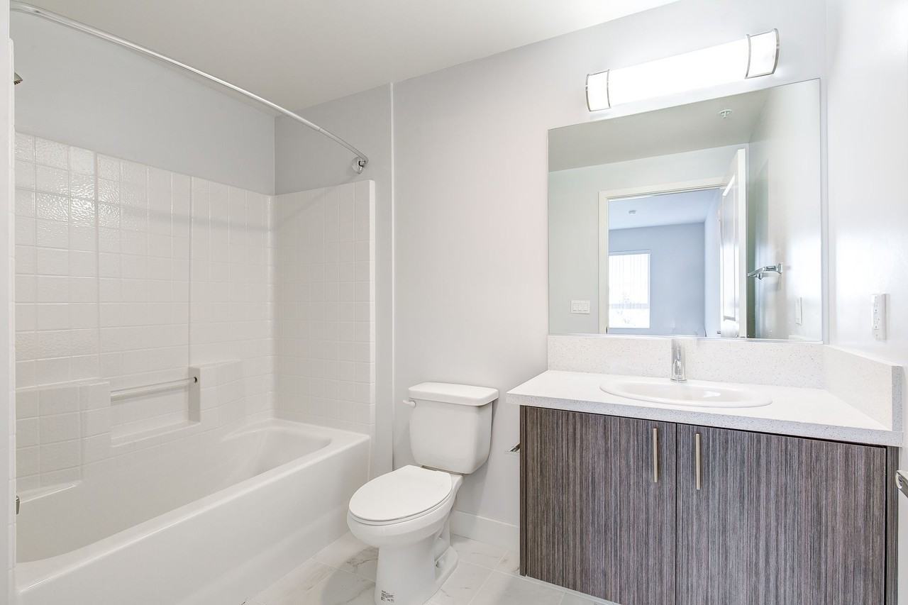 MODERNO North Hollywood - Photo 4 of 24