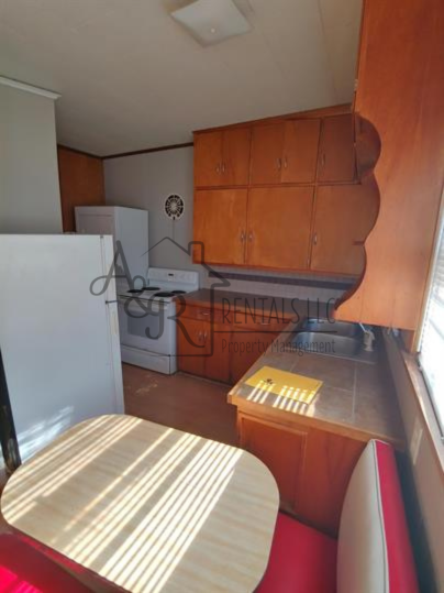 215 E Belleville St #1 - Photo 5 of 12