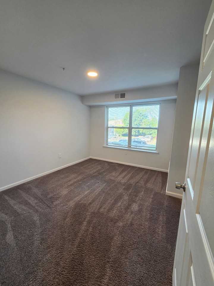 City Views Apartments - Photo 5 of 17