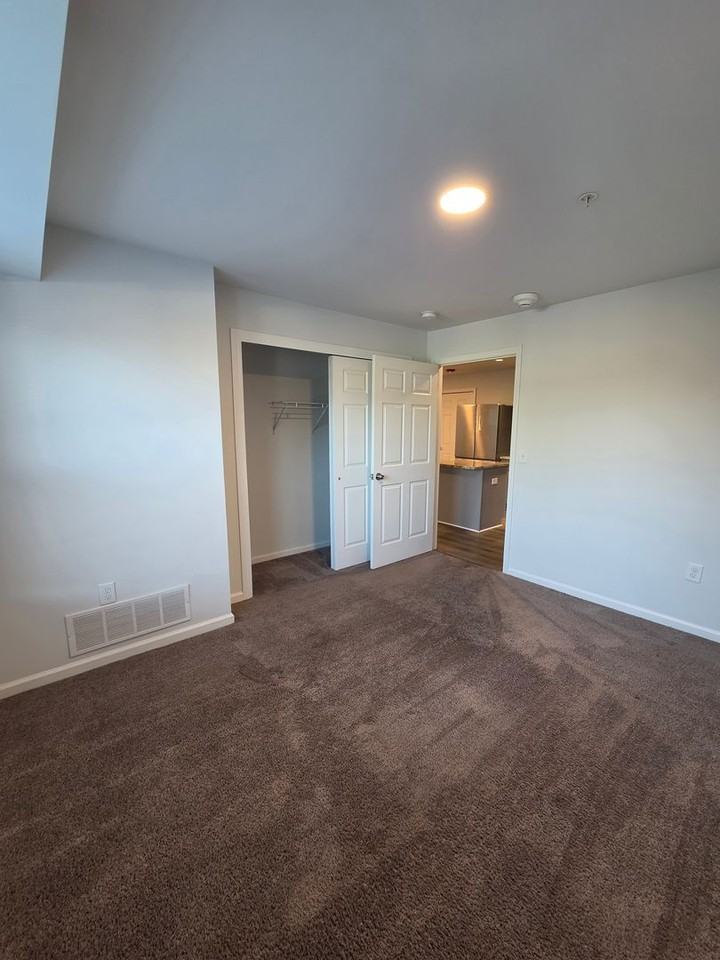 City Views Apartments - Photo 6 of 17