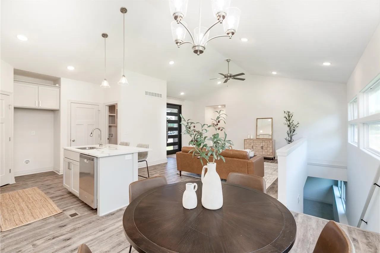 10406 W Graber Cir #1 - Photo 6 of 19