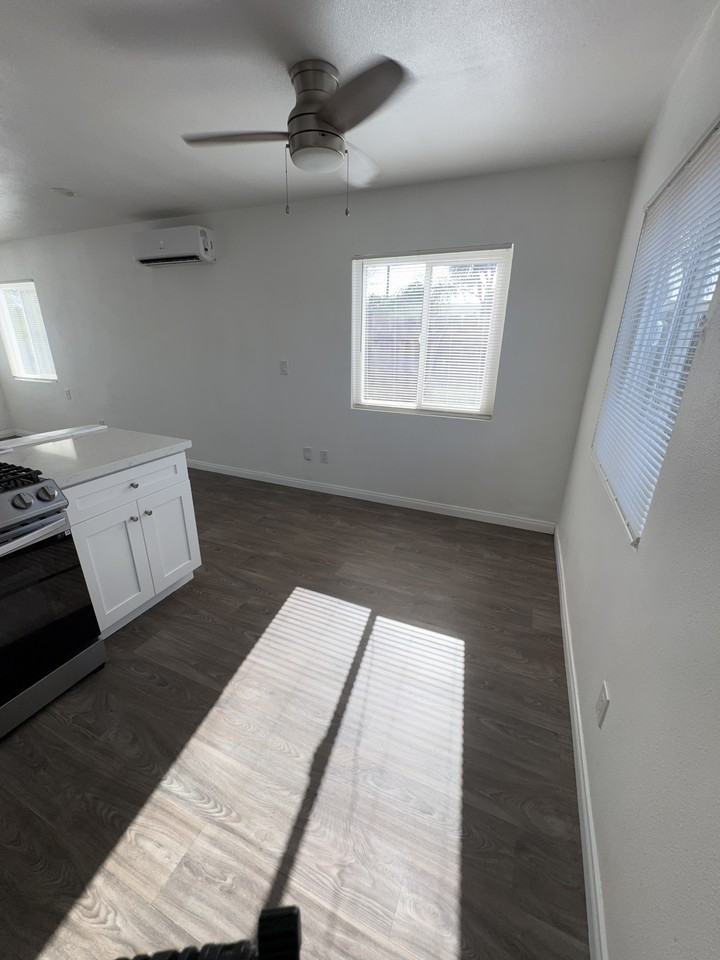 7003 Mount Vernon St #7003 - Photo 5 of 18