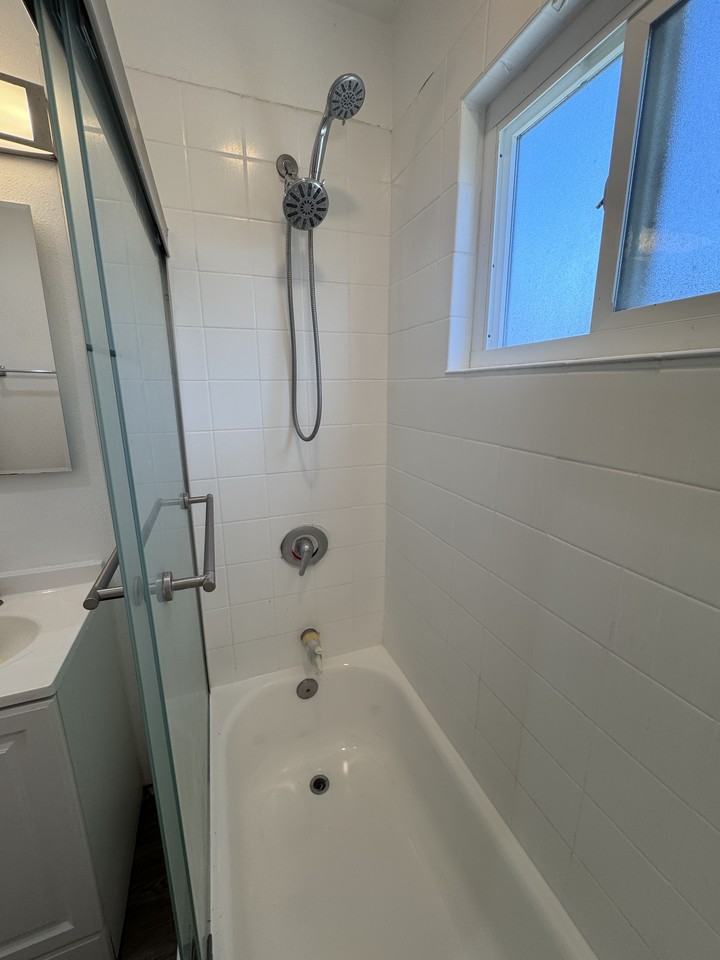 7003 Mount Vernon St #7003 - Photo 7 of 18