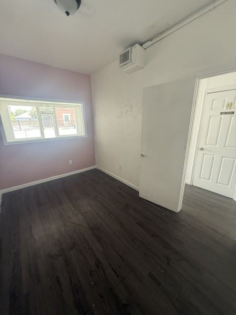 1118 Morgan Ave #1118 - Photo 4 of 7