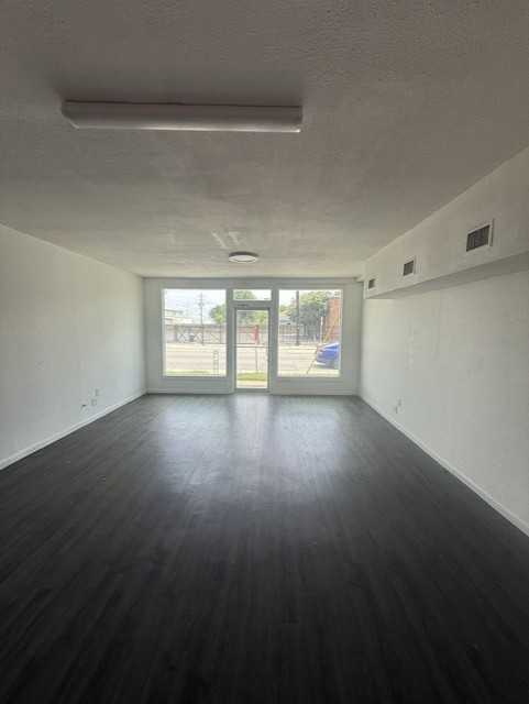 1118 Morgan Ave #1118 - Photo 5 of 7