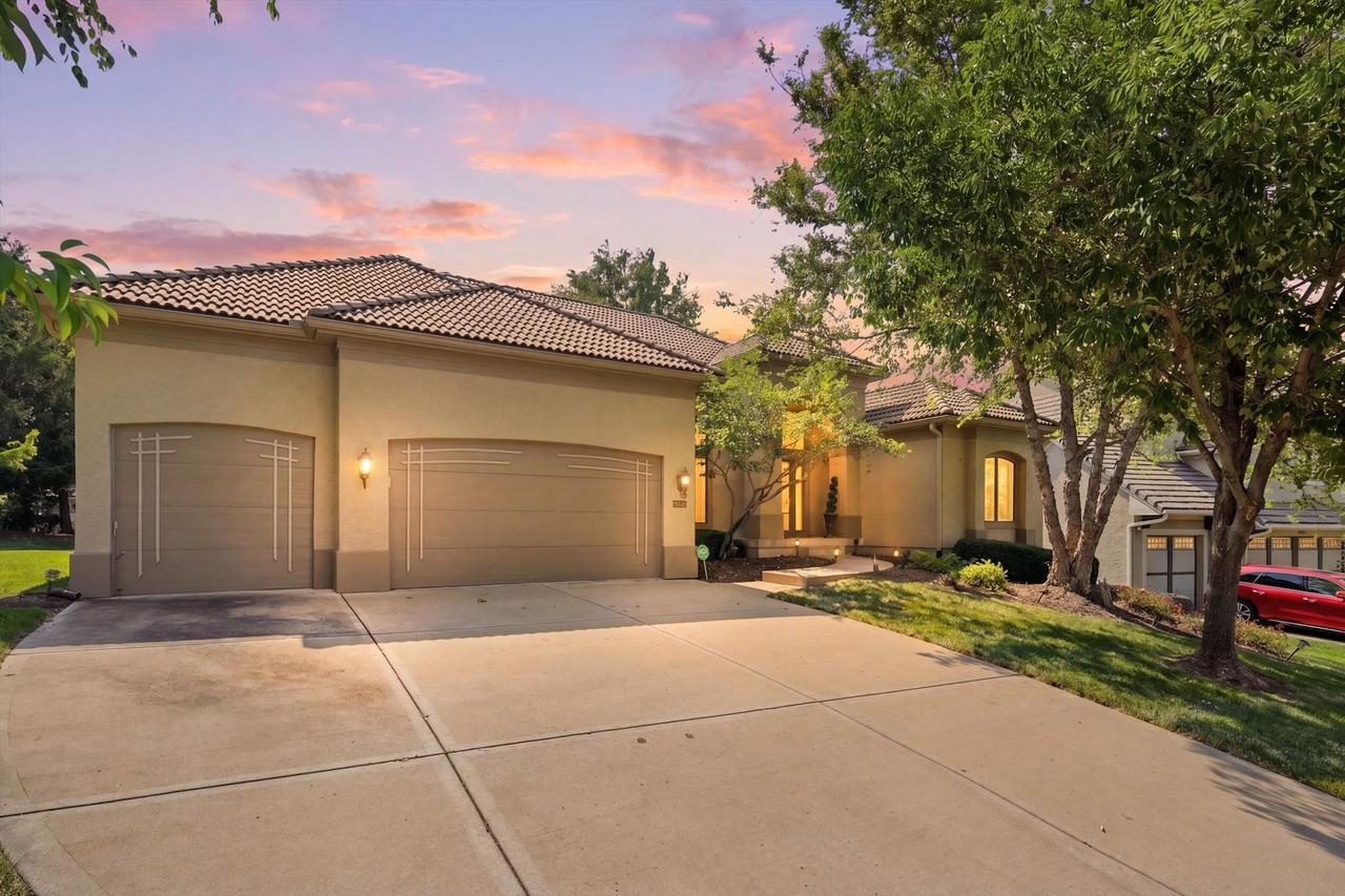 9638 Zarda Dr #1 - Photo 3 of 50