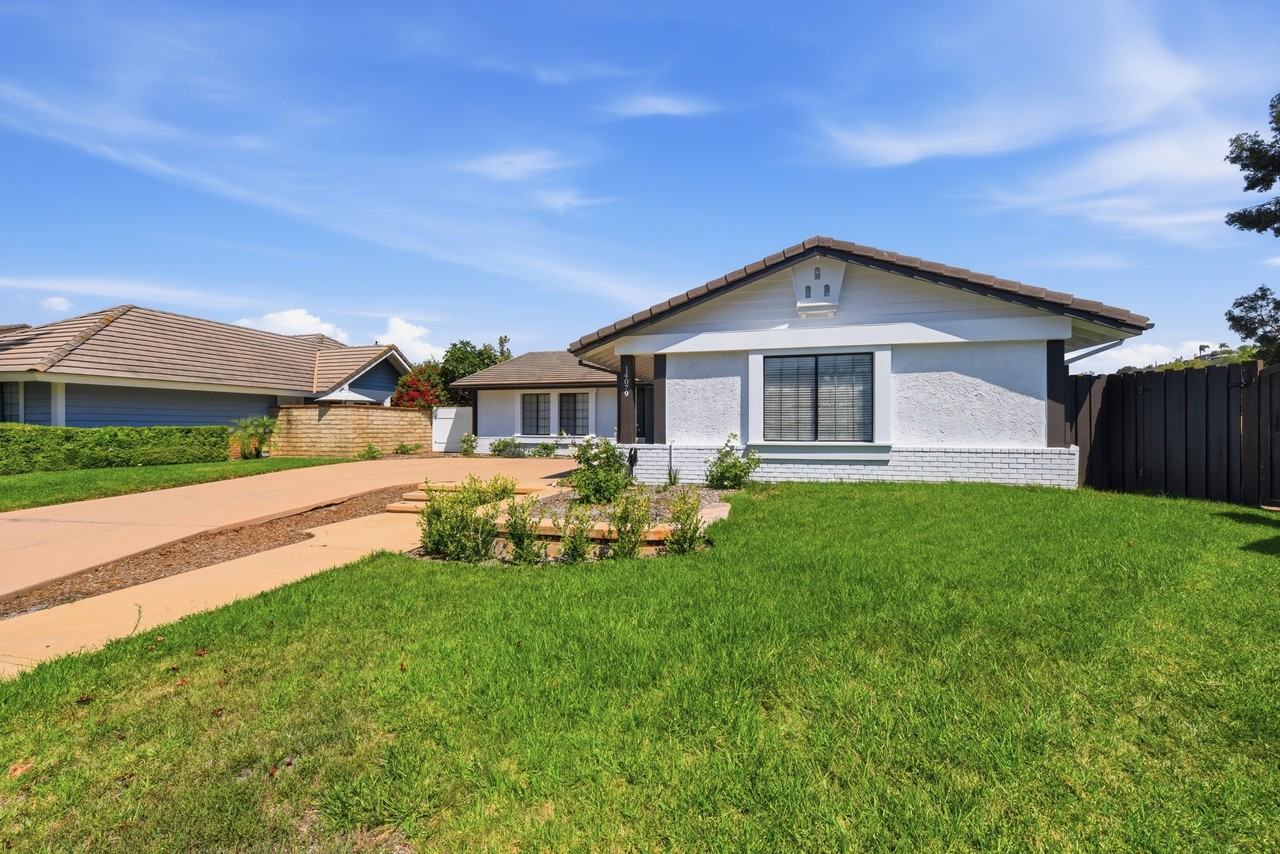 14079 Atwood Ct #1 - Photo 4 of 50