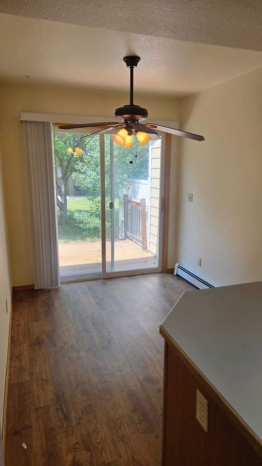 205 S Yellowstone Ave #B - Photo 7 of 16