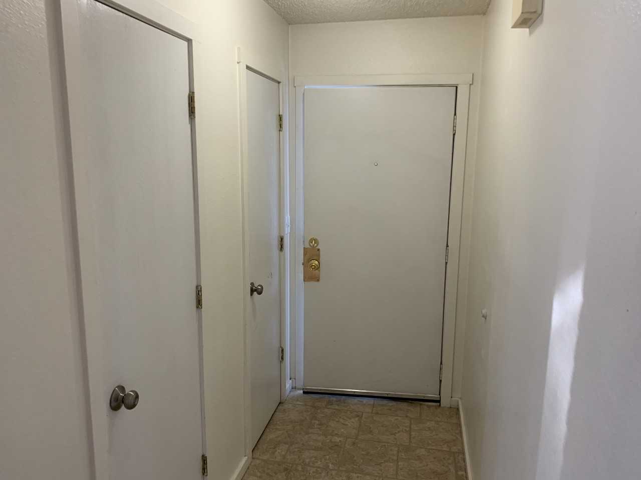 171 Rosewood Dr #B - Photo 2 of 6