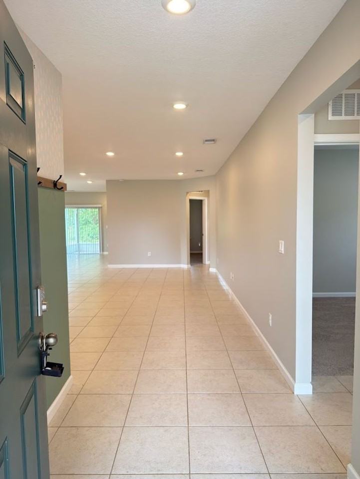 123 College St - Photo 2 of 20