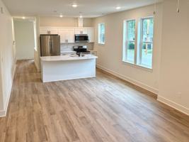 featured image of 901 Missouri St
