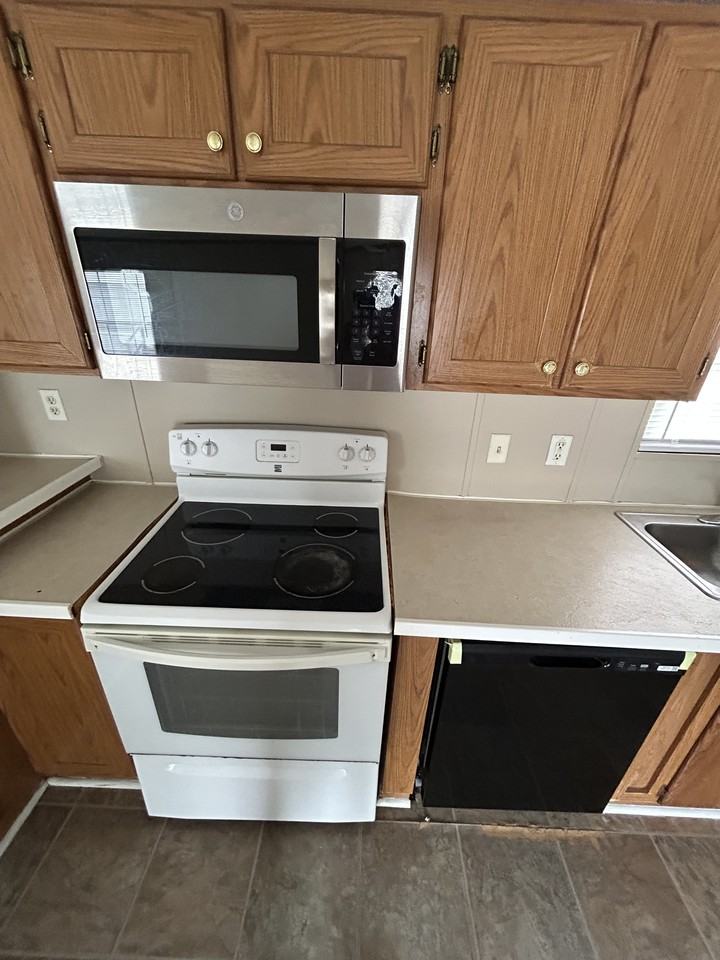 114 Zackary St #1 - Photo 6 of 21